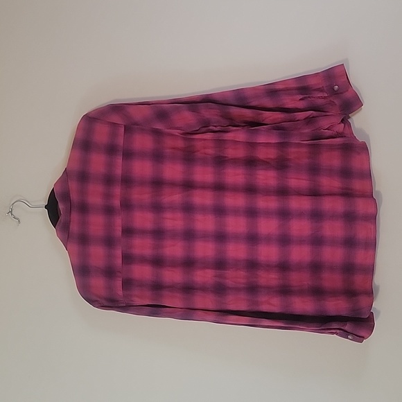 American Eagle Outfitters shirt - Picture 2 of 3